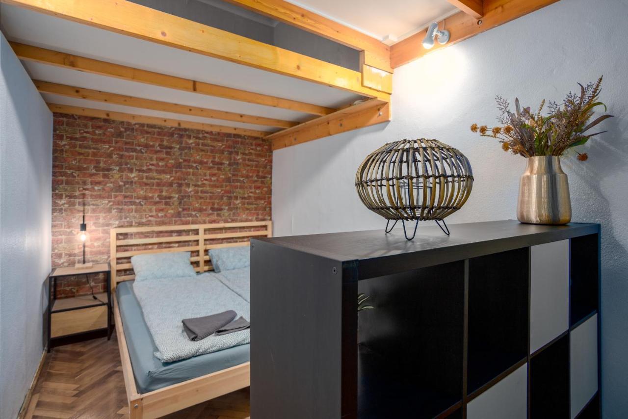 Apartment With Free Parking Будапеща Екстериор снимка
